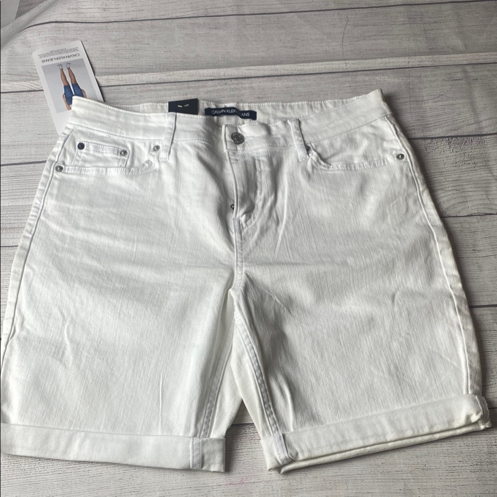 Women’s Calvin Klein White Denim Bermuda Shorts Mid-Rise Stretch size 10